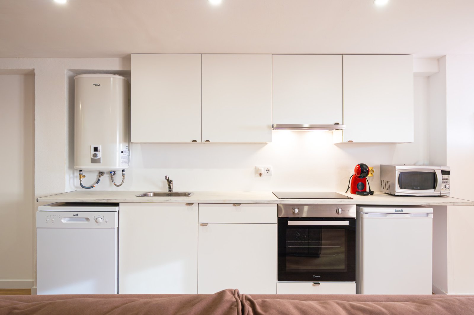 Studio fully equipped kitchen